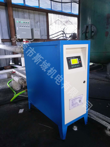 空壓機(jī)余熱回收、空壓機(jī)熱能回收、<a href='/danji.htm' class='keys' title='點擊查看關(guān)于空壓機(jī)熱水器的相關(guān)信息' target='_blank'>空壓機(jī)熱水器</a>13年來專注研發(fā)生產(chǎn)廠家-斯域機(jī)電